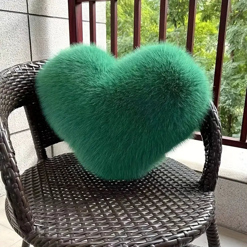 Heart-shaped soft faux fur pillow – decorative heart-shaped pillow cm