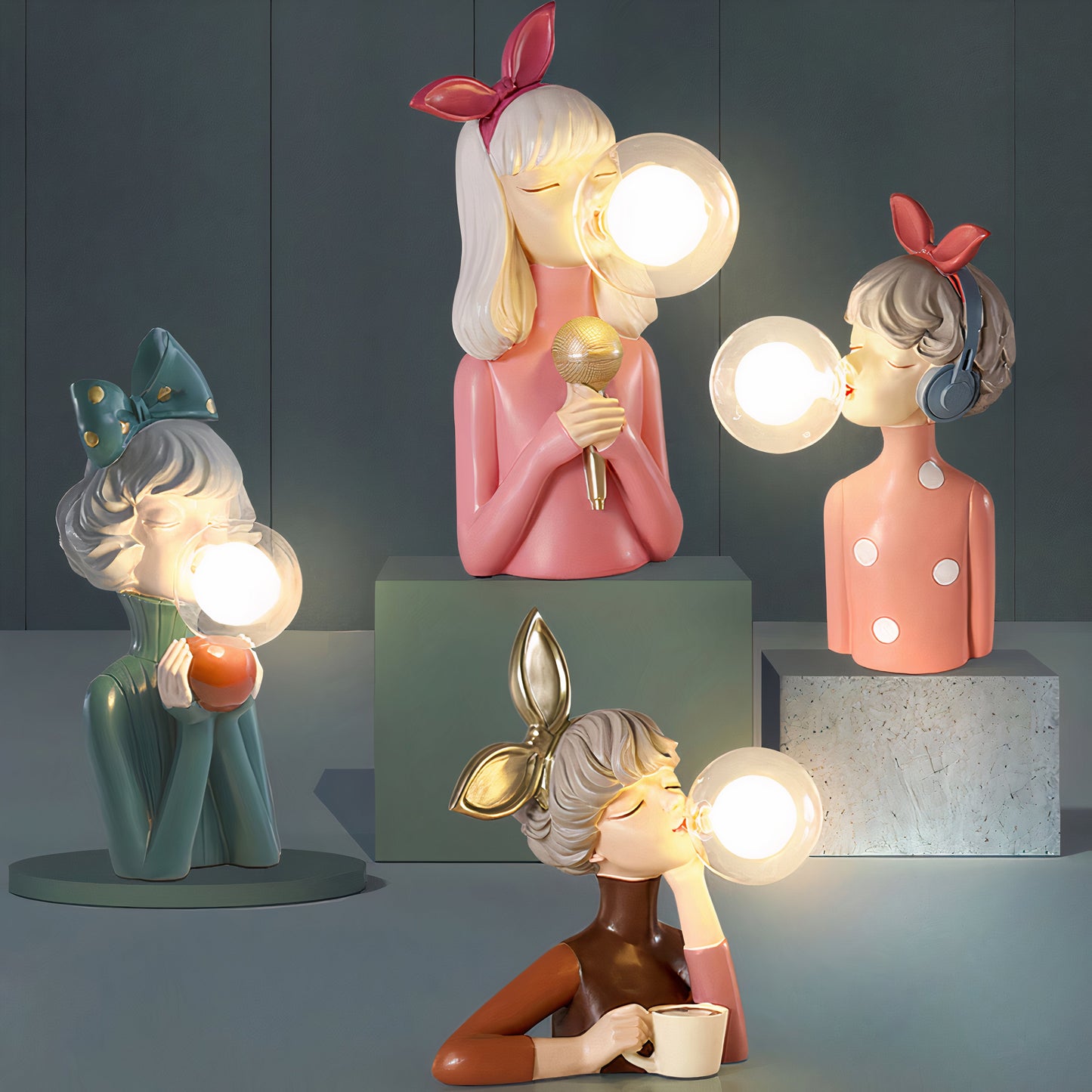 Designer table lamp with soap bubble sculpture