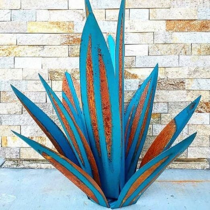 Solar LED Agave Lamp – Color-Changing Metal Garden Lighting