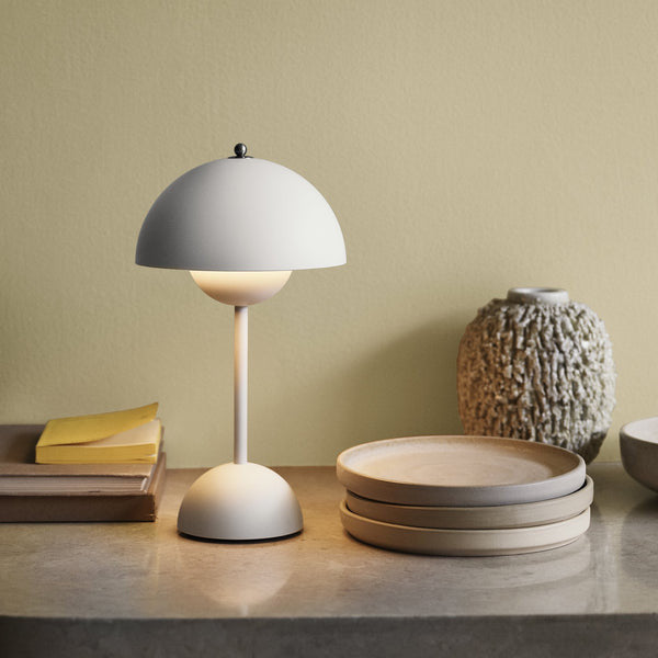 Dimmable LED Table Lamp with Battery – Mushroom Shape Design