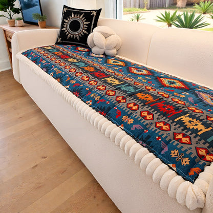 Quilted sofa cover with ethnic pattern – Non-slip
