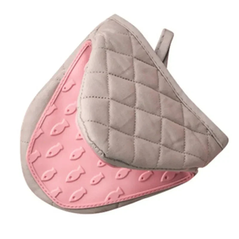 Oven gloves with silicone grip – heat resistant and non-slip