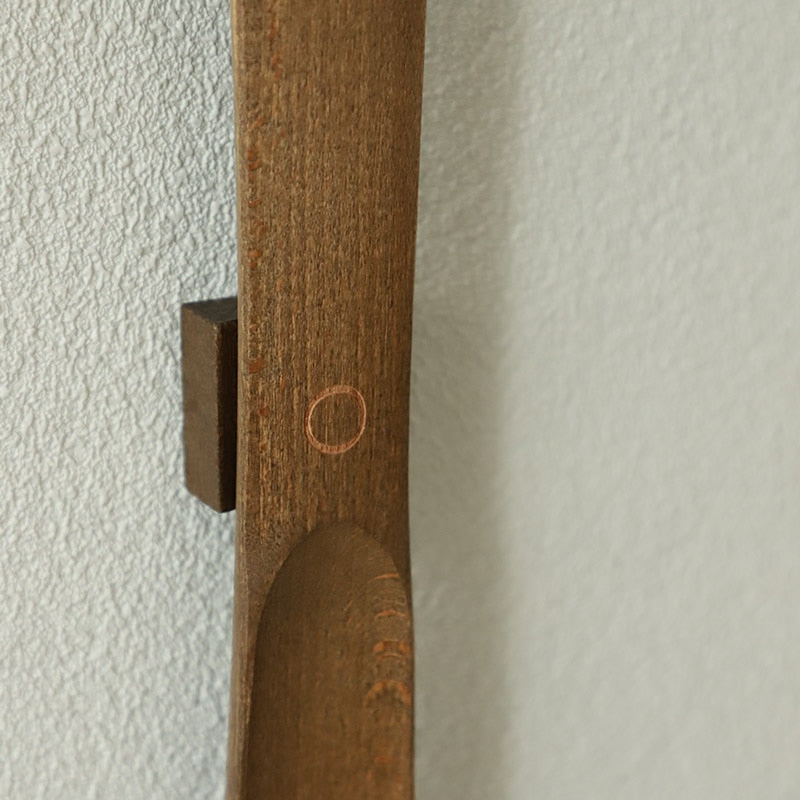Wooden shoehorn with magnet – 50 cm