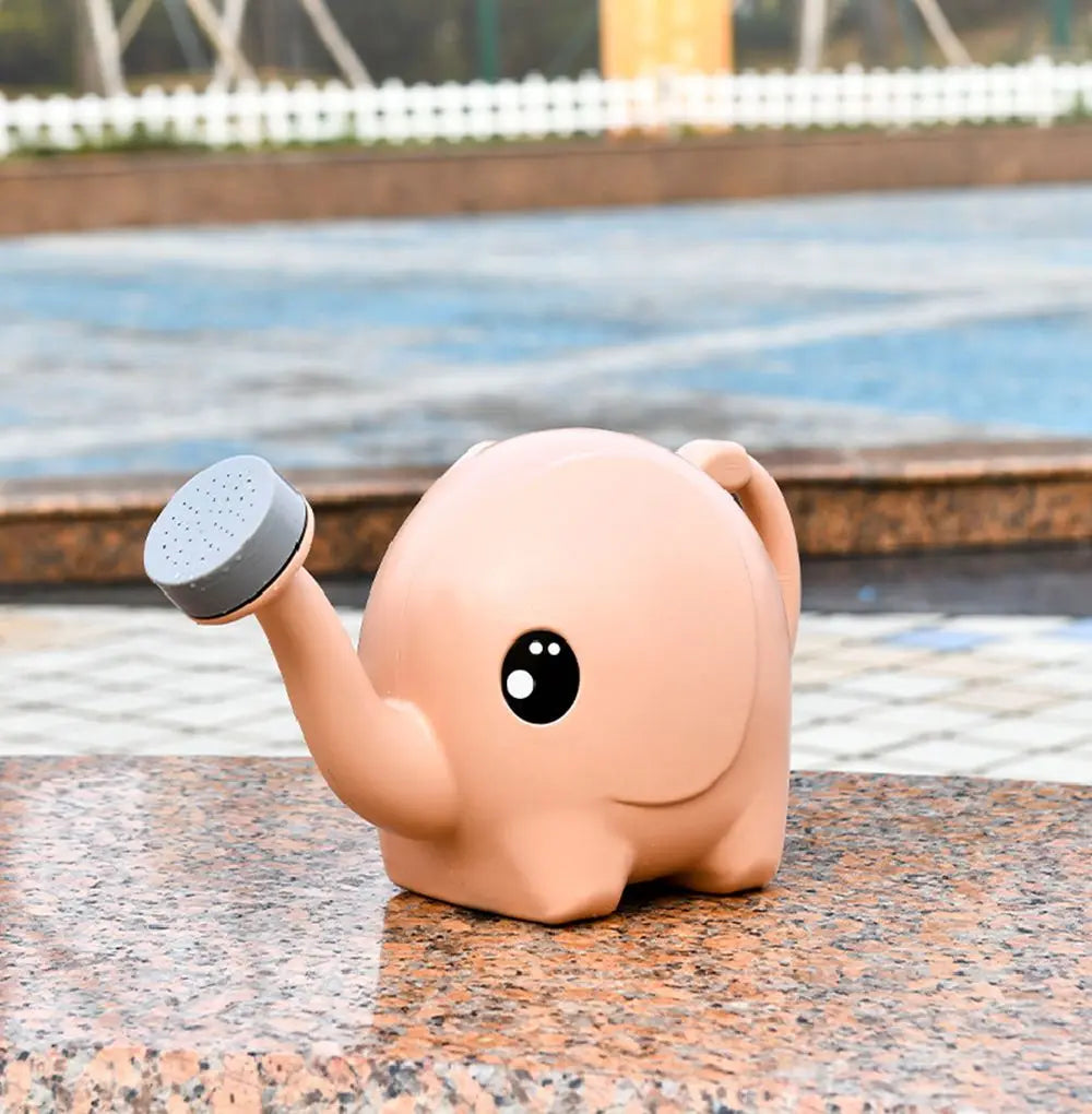 Elephant-Shaped Watering Can with Spray Nozzle – 1500 ml