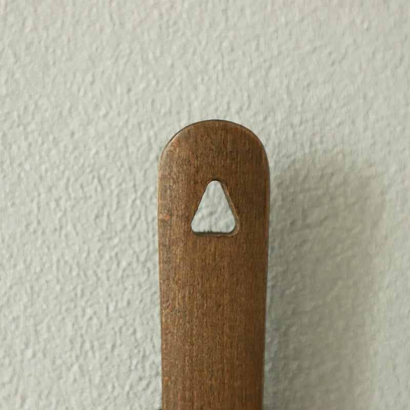Wooden shoehorn with magnet – 50 cm