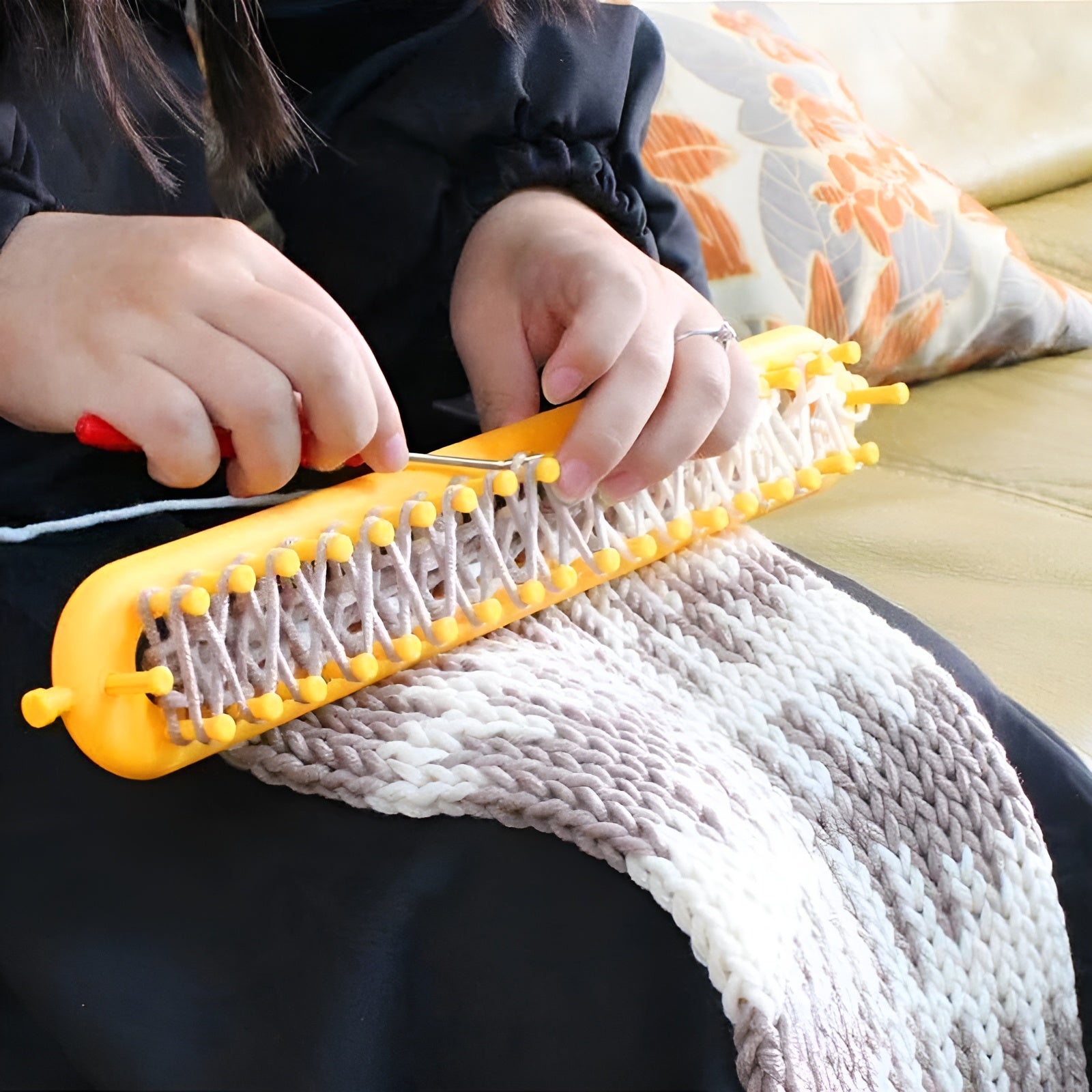 Knitting Frame Without Needles – Simple Wrapping Technique