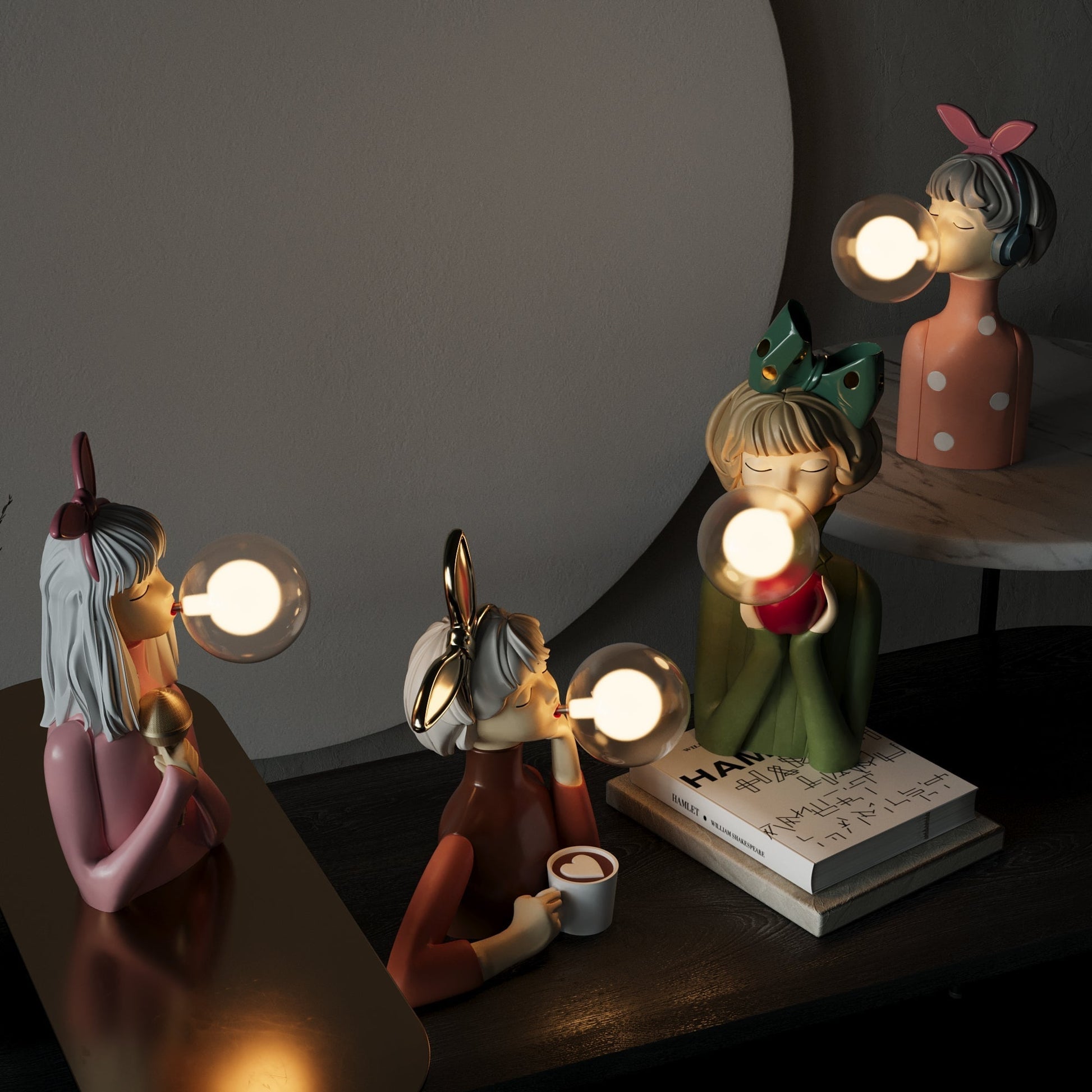 Designer table lamp with soap bubble sculpture