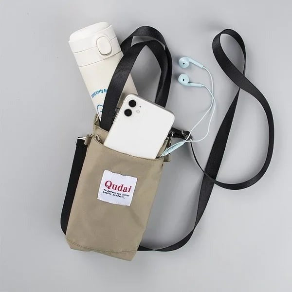 Multifunctional shoulder bag with removable strap