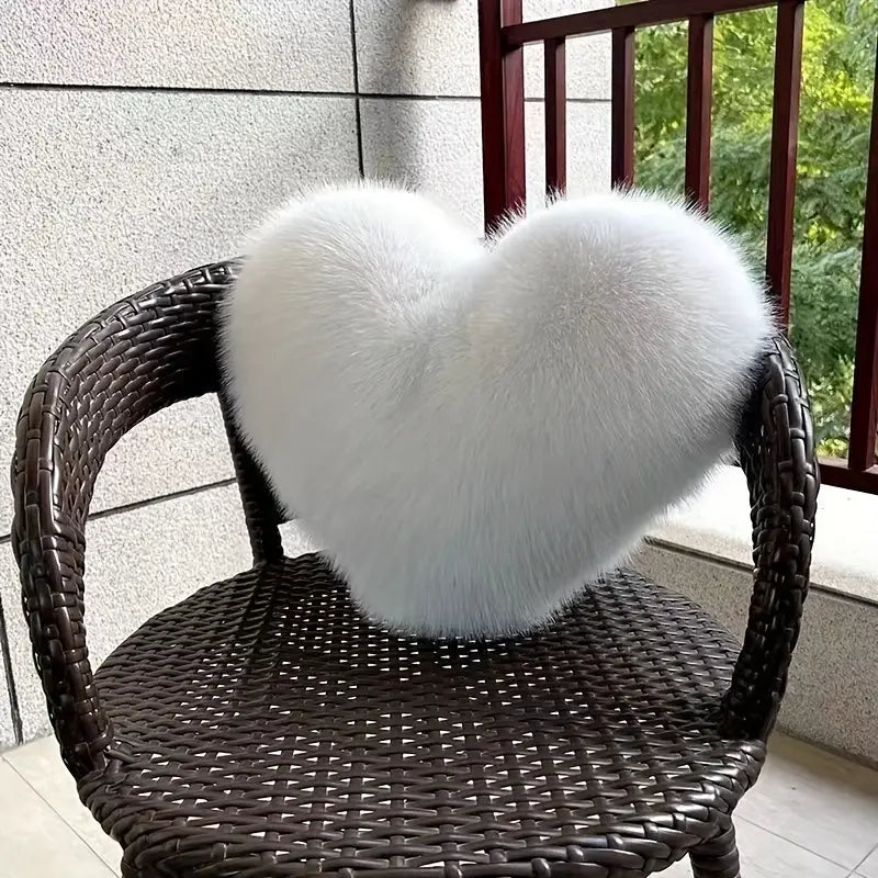 Heart-shaped soft faux fur pillow – decorative heart-shaped pillow cm