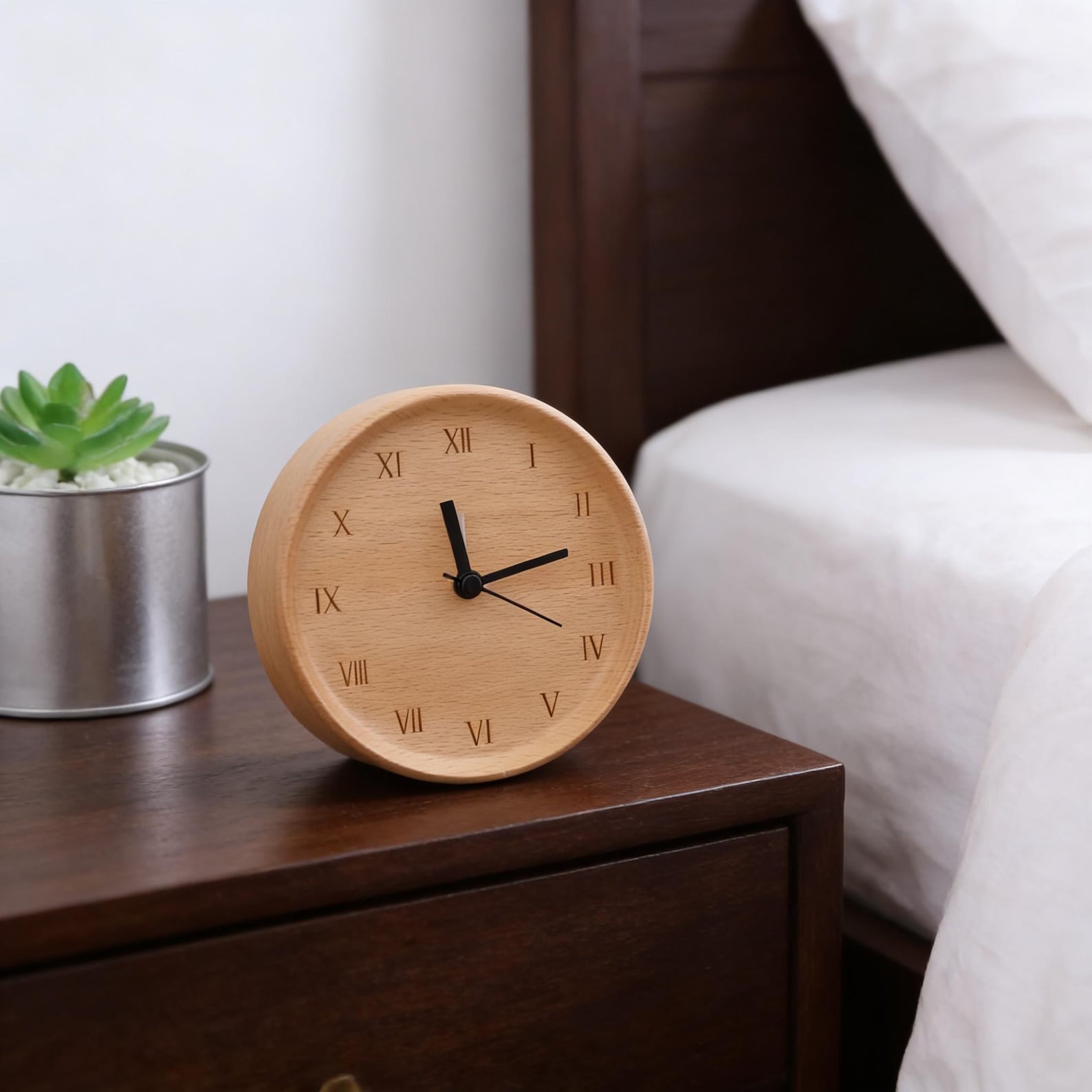 Beech Wood Alarm Clock — Silent Movement, Gentle Alarm, Minimalist Design