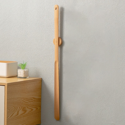 Wooden shoehorn with magnet – 50 cm