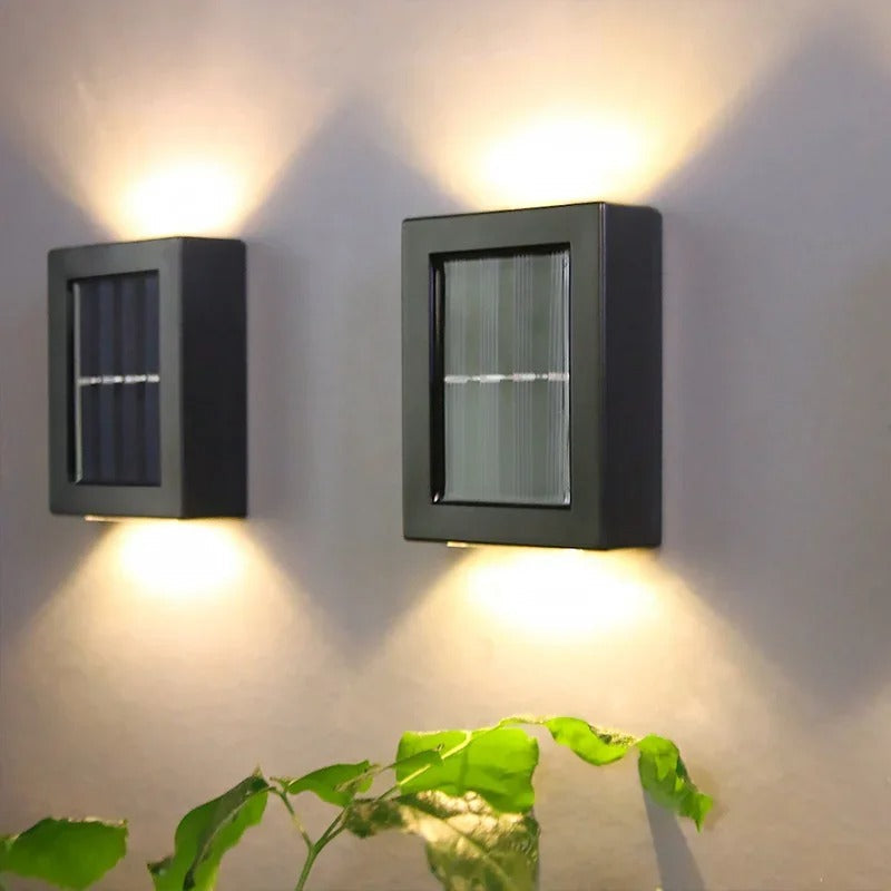 Solar LED wall lamp – Warm light without cables (4-piece set)