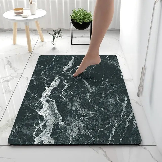 Bath mat with marble look – non-slip and highly absorbent